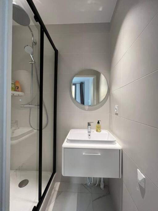 Cosy Flat For 6 People #2 Apartment Asnieres-sur-Seine Ngoại thất bức ảnh
