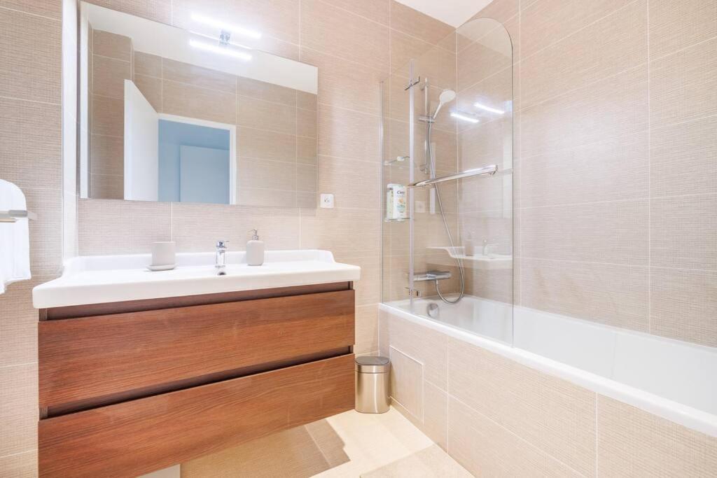 Cosy Flat For 6 People #2 Apartment Asnieres-sur-Seine Ngoại thất bức ảnh